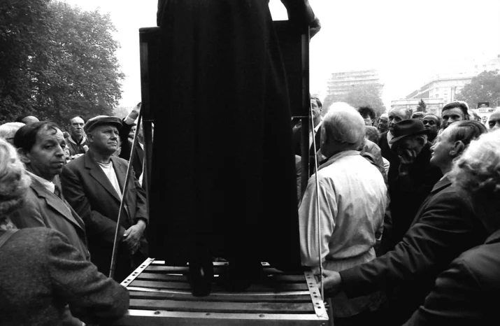 When the Internet (Officially) Became the Public Square Embedded Image - Jd8AqN