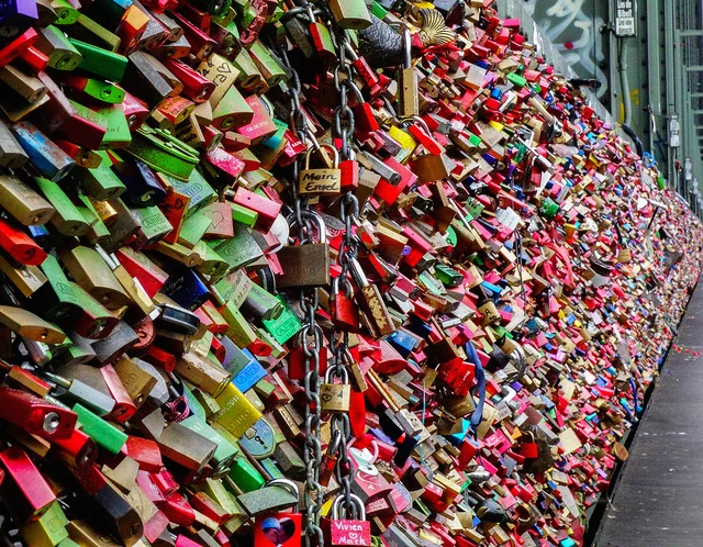 Google Now Factoring HTTPS Support Into Ranking; CloudFlare On Track to Make it Free and Easy Embedded Image - yhkVgh